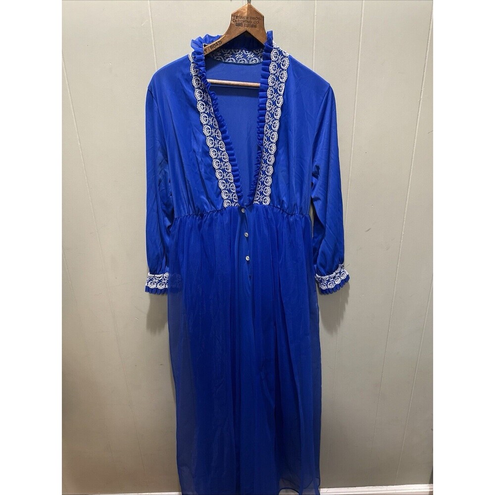 VTG 100% American Union Made ILGWU Embroidered Lace Ruffled Trim Romper Gown Med